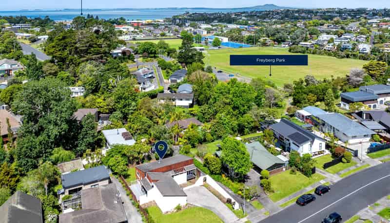 148 Stapleford Crescent, Browns Bay