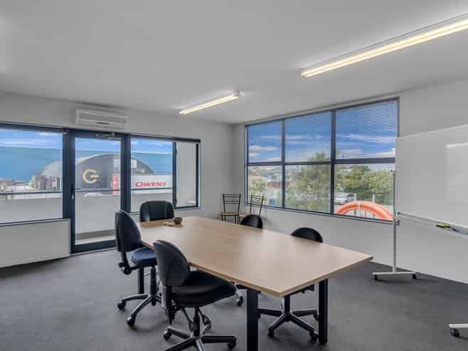 Versatile 1,400sqm Wigram Industrial