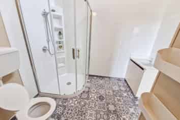 2/93 Sydney Street, Windsor