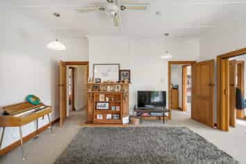 135 Astley Avenue, New Lynn