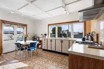 135 Astley Avenue, New Lynn