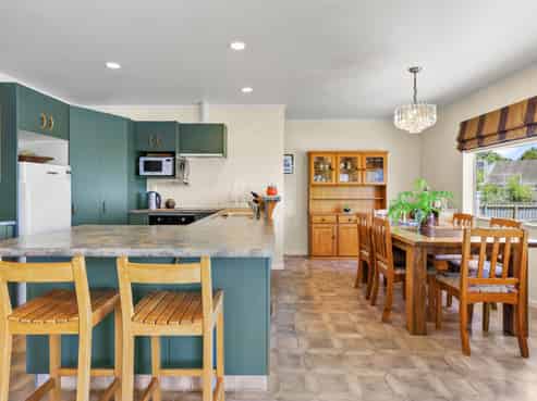 218B Tony Avenue, Thames