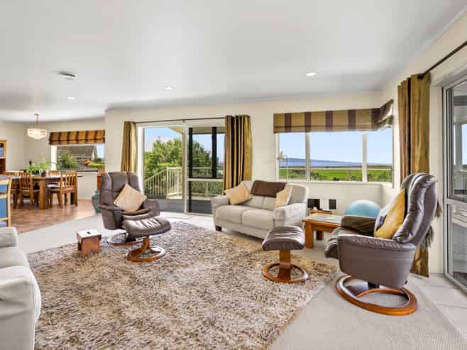 218B Tony Avenue, Thames