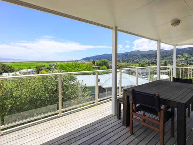 218B Tony Avenue, Thames