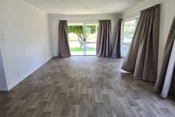 20B Torkar Road, Clarks Beach