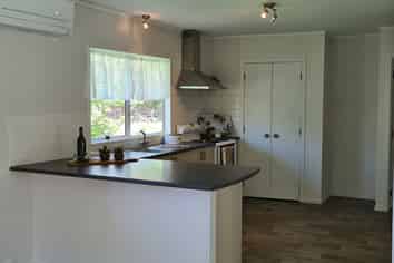 20B Torkar Road, Clarks Beach