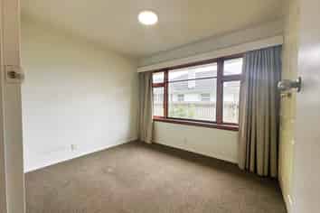 54 Main South Road , Sockburn