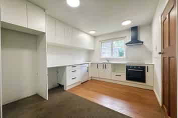 54 Main South Road , Sockburn