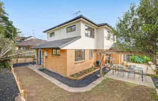 26 Black Teal Close, Unsworth Heights