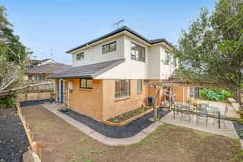 26 Black Teal Close, Unsworth Heights