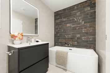 84C Botany Road, Botany Downs