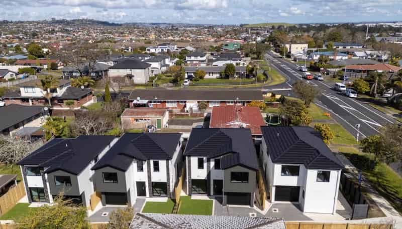 84C Botany Road, Botany Downs
