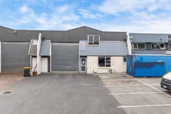 Functional Sockburn Unit 