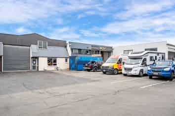 Functional Sockburn Unit 