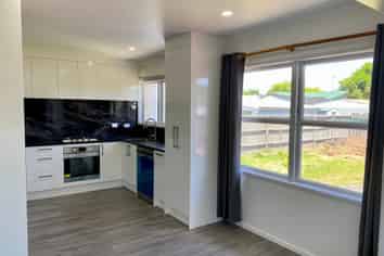 65 Resthills Crescent, Glenview