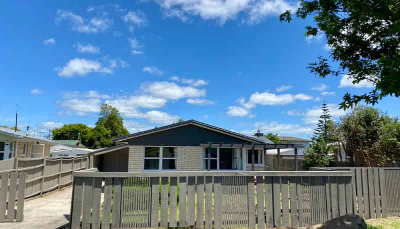 65 Resthills Crescent, Glenview