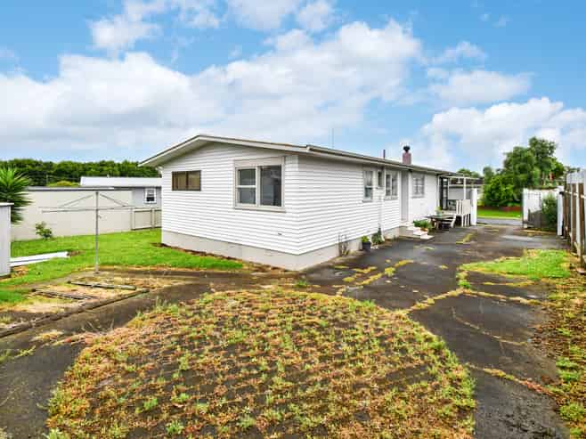 15 Gainsborough Street, Manurewa