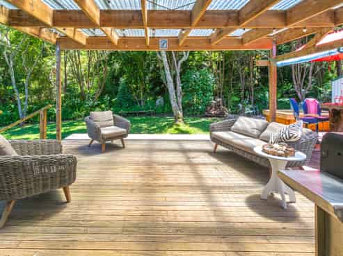 15 Pohue Creek Road, Waiomu