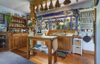 58 The Ridgeway, Enner Glynn