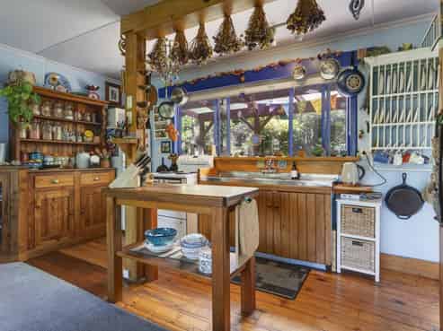 58 The Ridgeway, Enner Glynn