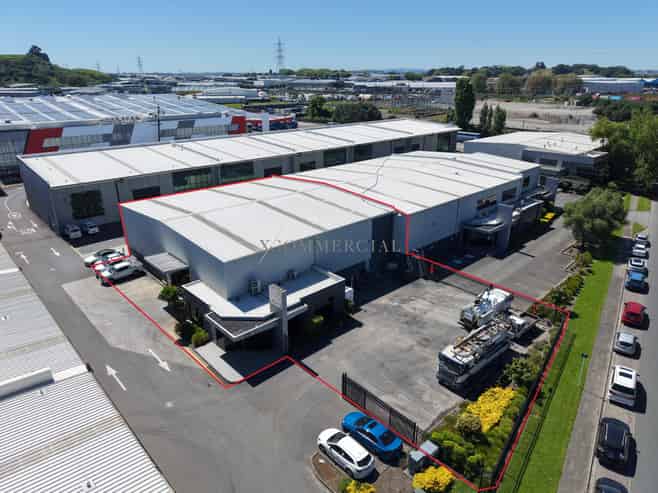 780sqm + 496sqm Secure Yard on Hugo Johnston