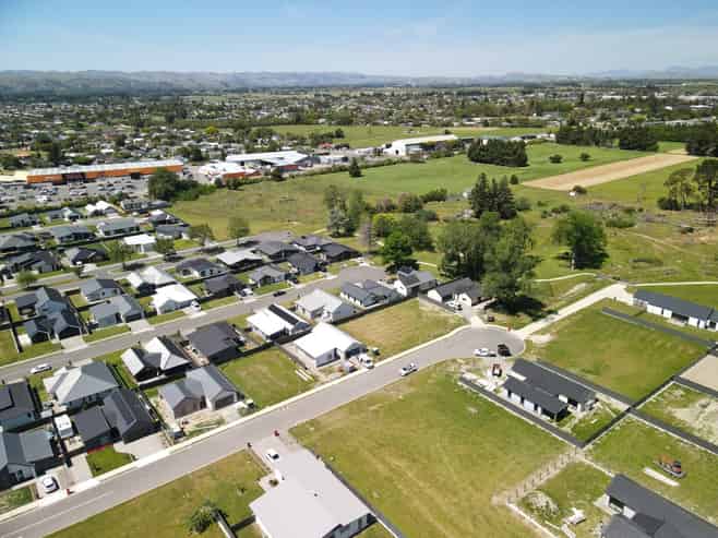 13 Ross Taylor Lane, Upper Plain