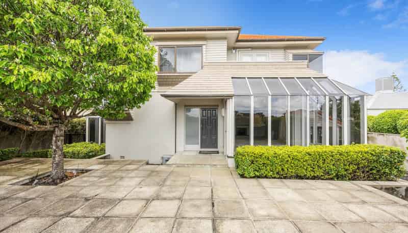 4 Fenton Circus, Orakei