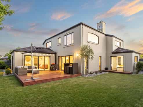 6 Primrose Hill Lane, Casebrook