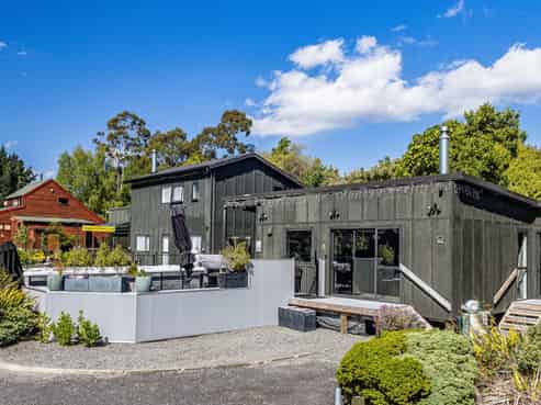 1 and 3 Tiffany Place, Ohakune
