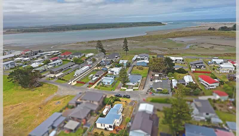26 Hall Place, FOXTON BEACH