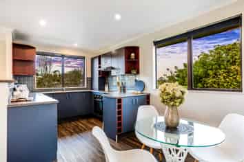 2/4 Elizabeth Drive, West Harbour