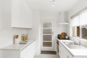 1 Strong Street, Saint Johns