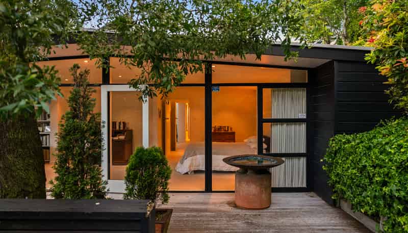 85 Nicholson Road, Khandallah