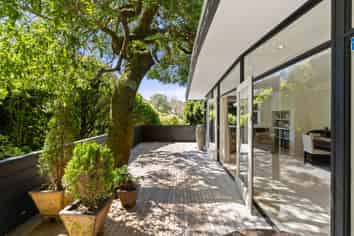 85 Nicholson Road, Khandallah