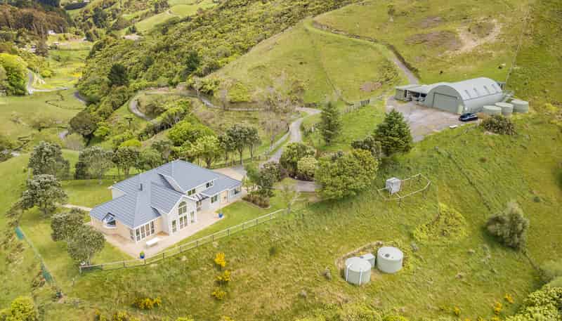 419 and 431 Takapu Road, Tawa