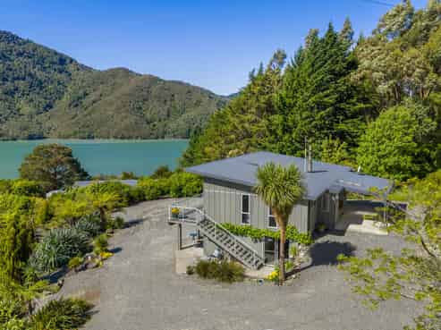 784A Queen Charlotte Drive, Havelock