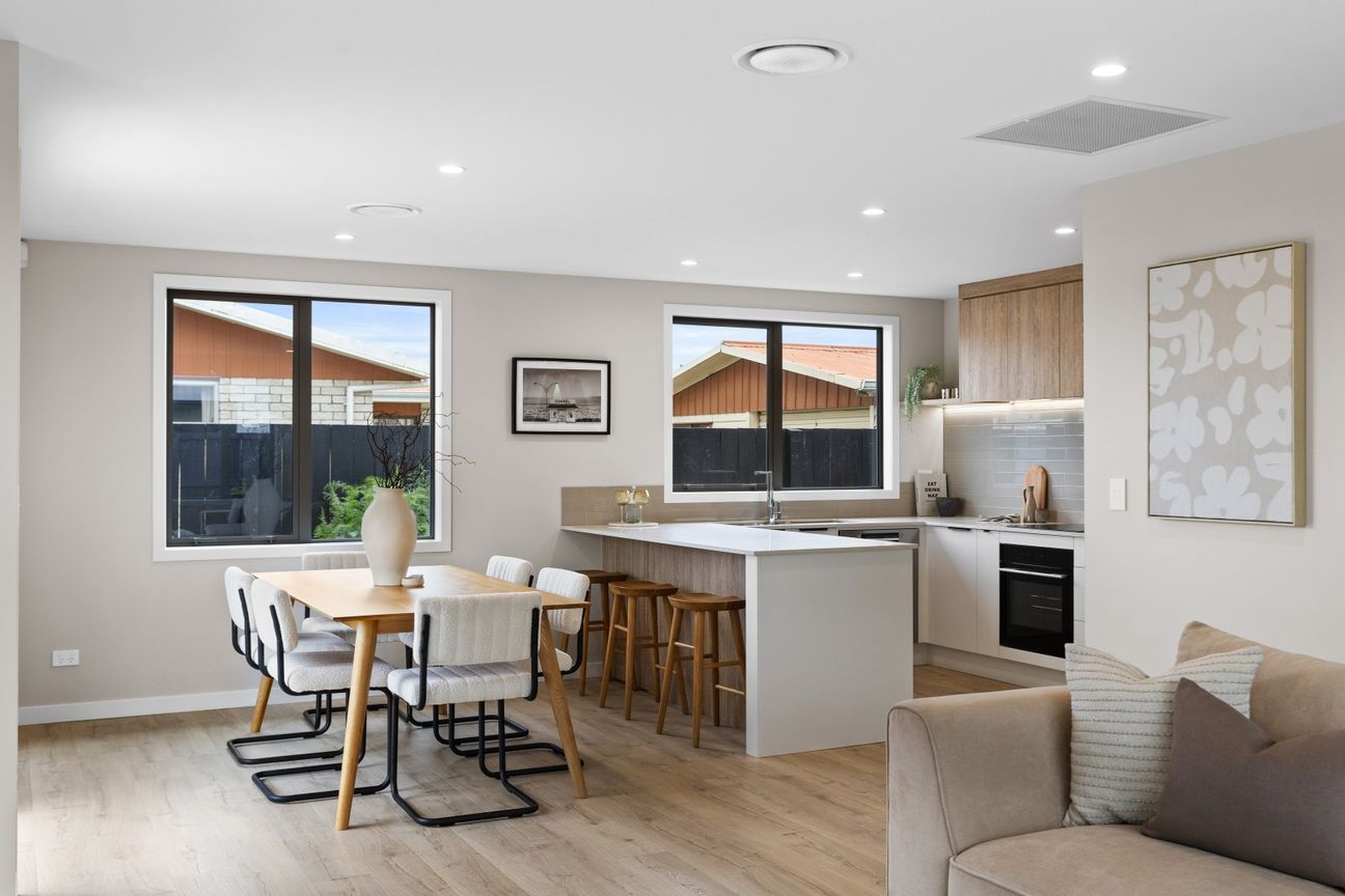 Brick-build, park-side, move in ready - Aanzicht 5