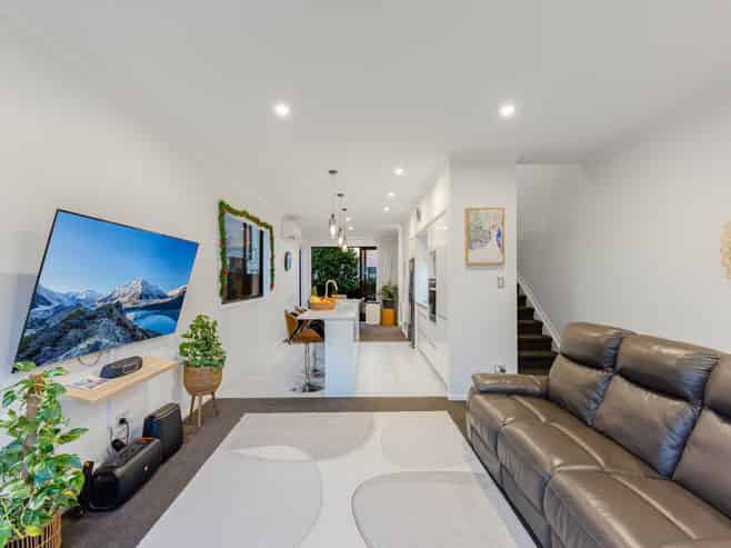 24 Nugget Avenue, Hobsonville