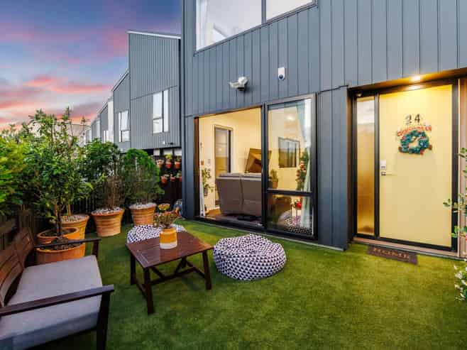 24 Nugget Avenue, Hobsonville