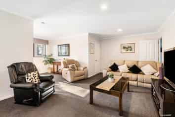 32 Magnolia Drive, Waiuku