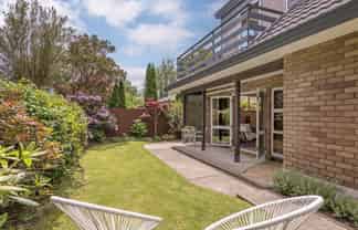 2/19 Manor Place, Bryndwr