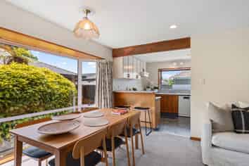 2/19 Manor Place, Bryndwr