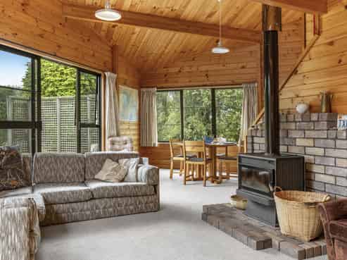 2/13 Manunui Street, Kuratau