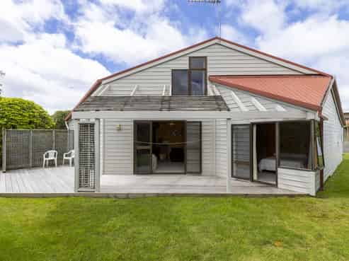 2/13 Manunui Street, Kuratau