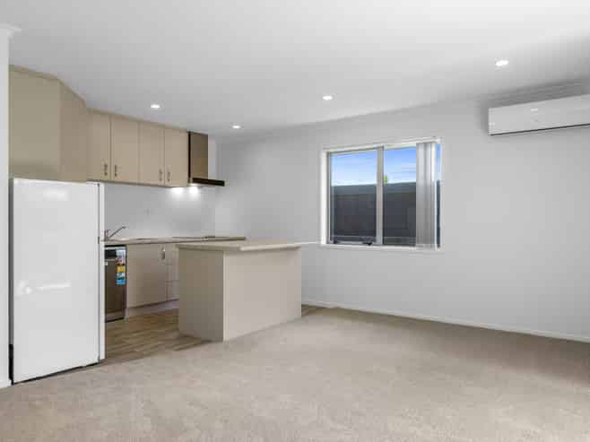 14 Lance Way (Dunes Lifestyle Village), Papamoa