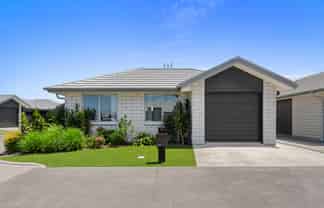 14 Lance Way (Dunes Lifestyle Village), Papamoa