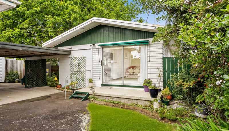 14A Halsey Road, Manurewa