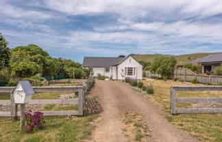 113 Poranui Beach Road, Little River