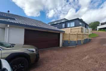 31 Mandeville Place, Unsworth Heights