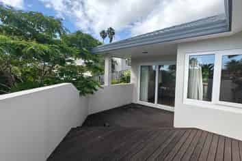 31 Mandeville Place, Unsworth Heights